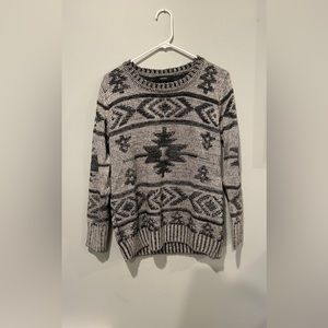 FOREVER 21 AZTEC PRINT SWEATER